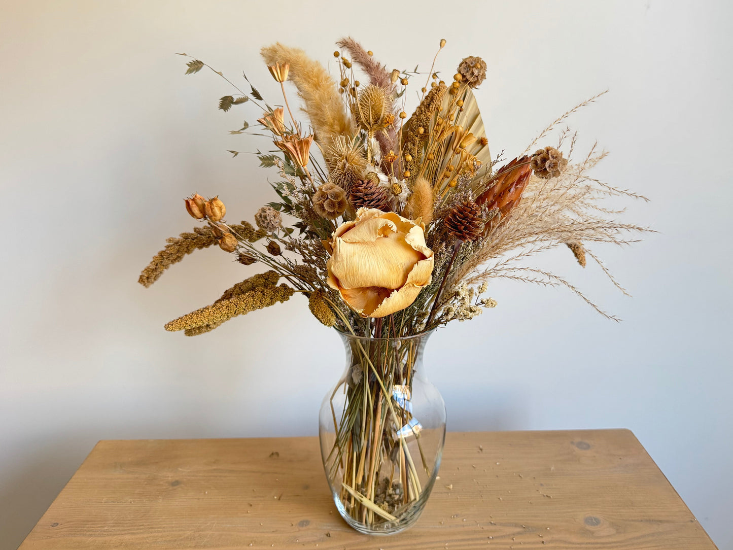 Fleur Du Bien Coco Natural Dried Flower Bouquet 40 Stems, Pampas Grass Decor Mix Bouquet, Decorative Boho Flowers for Vase DIY Crafts Real Flower Arrangements